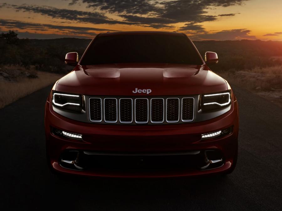  Jeep Grand Cherokee SRT 2013 года  (фото 12 из 16)
